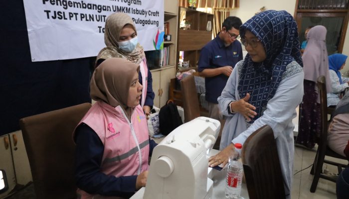 Woman Support Woman, Srikandi PLN Beri Pelatihan Menjahit UMKM Isbuby Craft